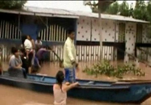 Las inundaciones dejan al menos tres muertos en Perú