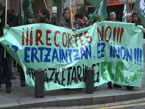 ELA: Los ertzainas también sufren recortes