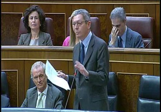 Gallardón dice ahora que el PP no retirará el recurso contra el matrimonio homosexual.