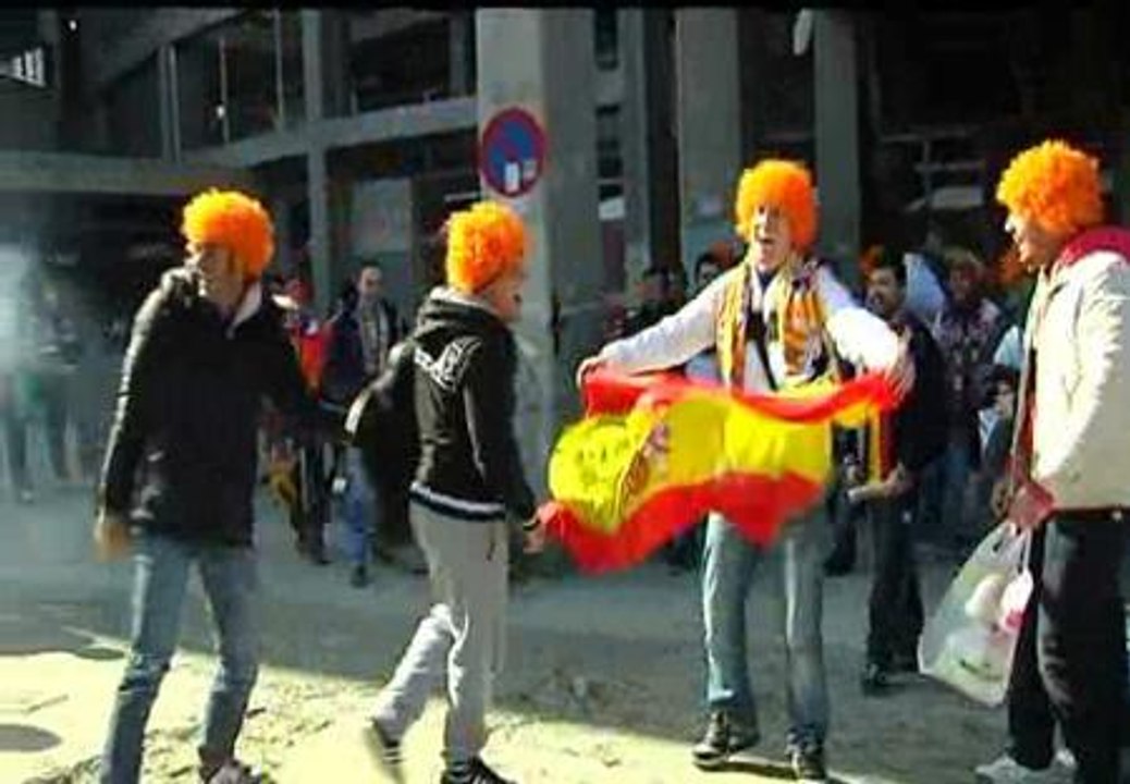 Miles de aficionados del Valencia animarán a su equipo en el Camp Nou