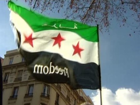 Concentración siria por los bombardeos en Homs