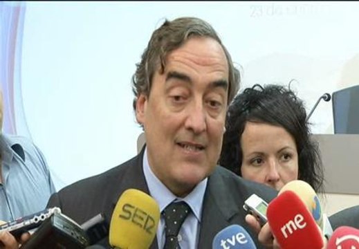 Rosell: Los salarios tienen que amoldarse a la desgraciada situación de la economía española