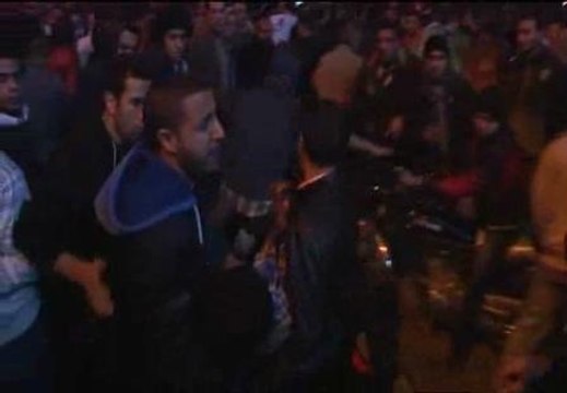 La Plaza Tahrir de El Cairo se convierte en un campo de batalla