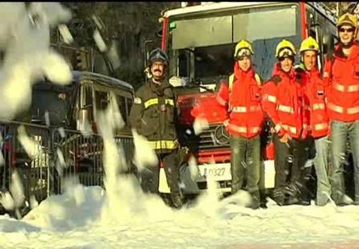 Los bomberos catalanes protestan por los recortes