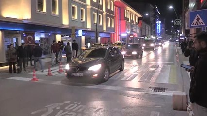 Video herunterladen: Uşak Belediye Başkanı, AK Parti Adayı Mehmet Çakın Oldu