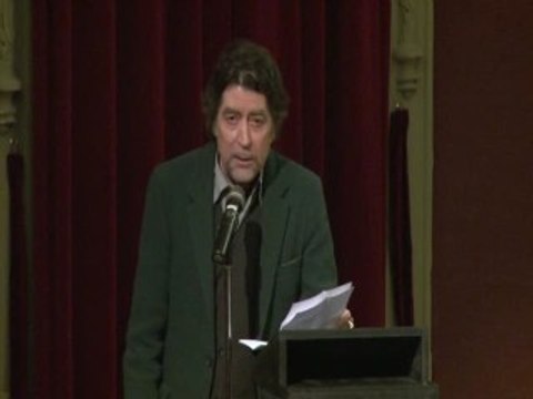 Multitudinario acto de apoyo a la continuidad de 'Público'