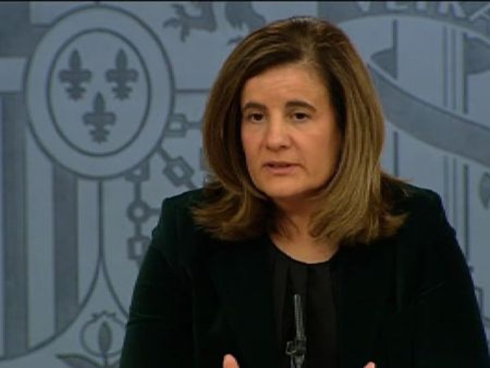 Báñez: "Haremos pequeños ajustes en la reforma laboral"