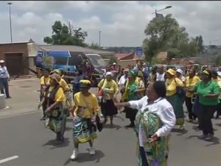 Soweto baila por Mandela