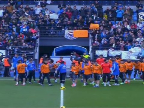 Baño de multitudes en el último entrenamiento del año del Real Madrid