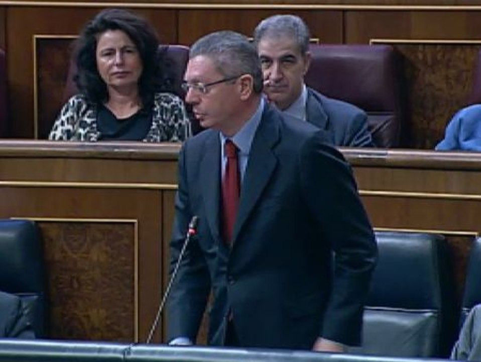 Monago: "Nadie puede obligar a nadie a ser madre"