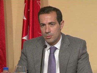 El portavoz de la Comunidad de Madrid achaca las críticas de Montoro a que está pasando "un final de año complicado"