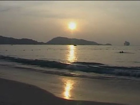 Ceremonias de duelo por las víctimas del tsunami de Asia