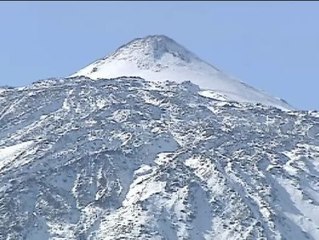 Tenerife presume de vistas con su Teide nevado