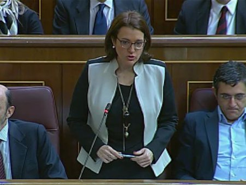 Soraya Rodríguez: "Mordazas a la prensa y chorros de agua a los manifestantes no tienen nada que ver con el déficit público"