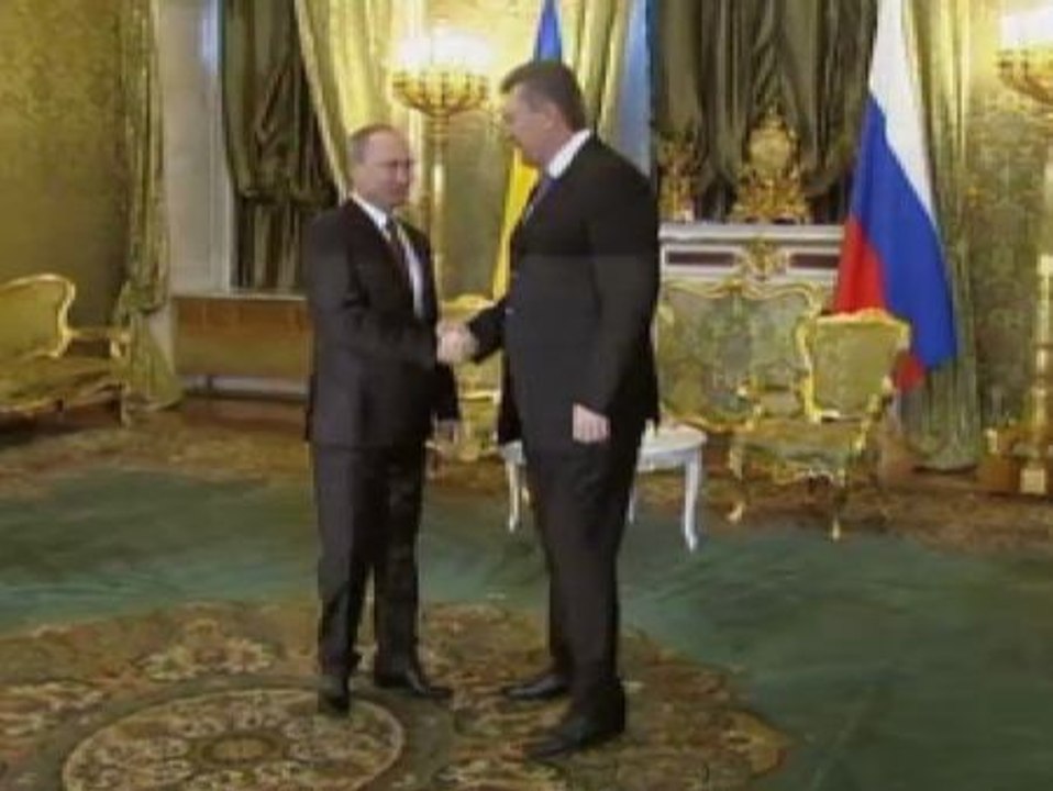 Rusia rebaja el precio del gas e invierte 11.000 millones de euros en Ucrania