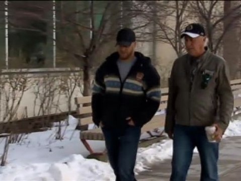 Dona los 40 millones de dólares que le tocaron en la lotería