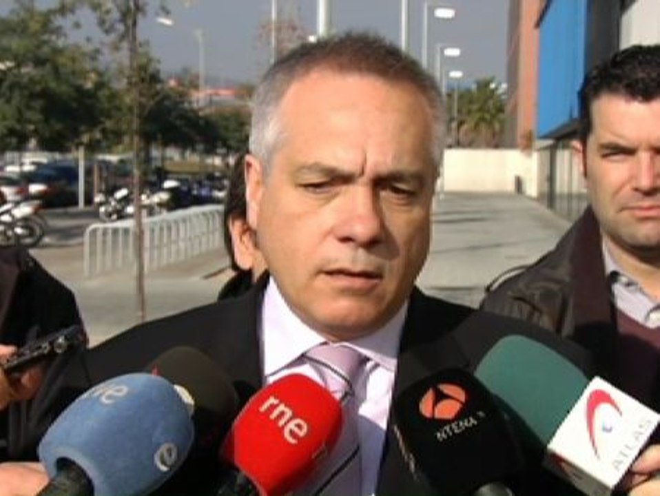 Pere Navarro: "Es una consulta que no se plantea desde el punto de vista legal, por lo tanto no se va a celebrar"