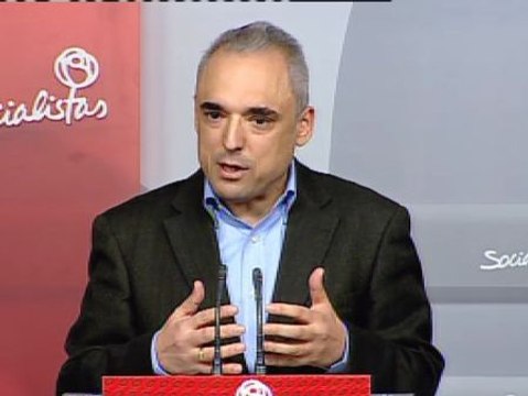 El PSOE acusa a Montoro de aplicar una purga política en la Agencia Tributaria