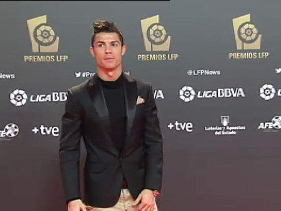Cristiano Ronaldo, Sergio Ramos y Andrés Iniesta brillan en la alfombra roja de la gala de la LFP