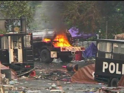 Continúan en Tailandia los disturbios para derrocar al Gobierno