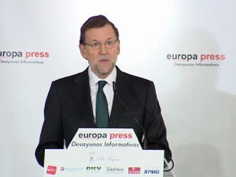 Rajoy: Le hemos pedido mucho a los españoles, pero el tiempo se lo va a devolver con creces