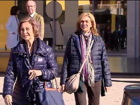 El Rey recibe la visita de la Reina y su hija la Infanta Cristina