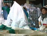 Los trabajadores que lavan la ropa de los hospitales de Madrid, en pie de guerra