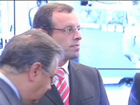 Rosell a Villar sobre la lesión de Valdés: Presidente si no quiere dar tantas vueltas al mundo no pasa nada