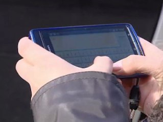 El 28% de las menores de edad se ha sentido controlada en exceso por su pareja