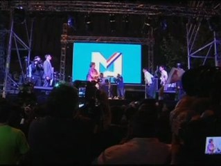 Bachelet gana pero habrá segunda vuelta