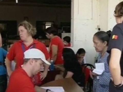 Equipos de varias nacionalidades empiezan a llegar al lugar del desastre