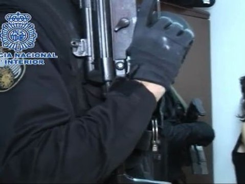 La bomba en la basílica de El Pilar obra, según Interior, de anarquistas muy peligrosos con conexiones internacionales