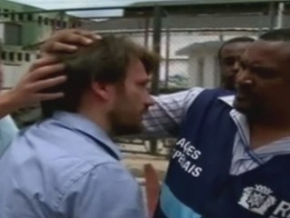 Un funcionario brasileño es agredido en mitad de una entrevista