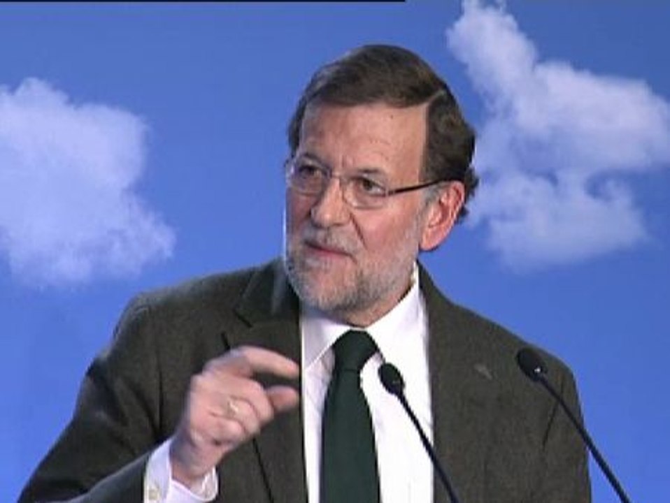 Rajoy: "Los españoles hemos salido de la UVI"