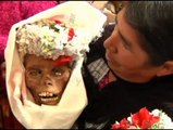 Los bolivianos celebran el día de las calaveras