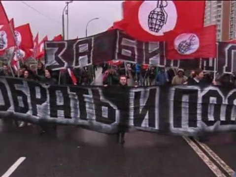 Multitudinaria manifestación de la extrema derecha rusa en la calles de Moscú