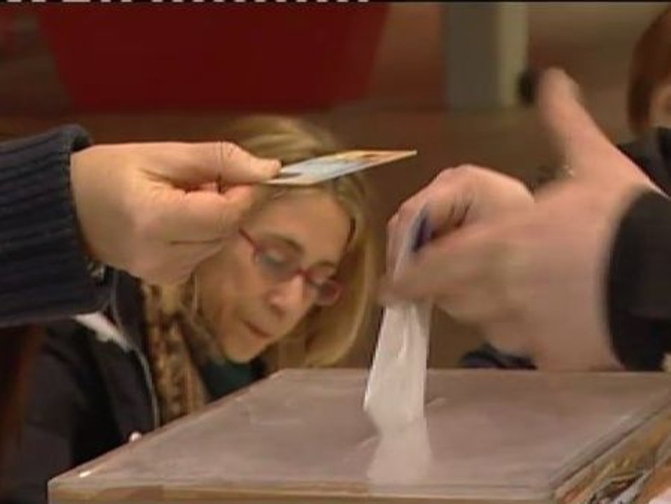 El Gobierno de Asturias, obligado a llegar a acuerdos o convocar elecciones