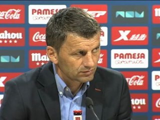 Djukic: "Me da vergüenza hablar de títulos jugando así"