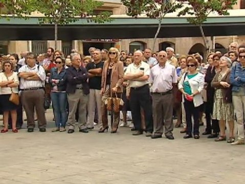 Los vecinos Villarreal se concentran por las víctimas de violencia machista