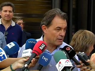 Mas: "Espero que el PSC en el último momento se suba al tren de la consulta"