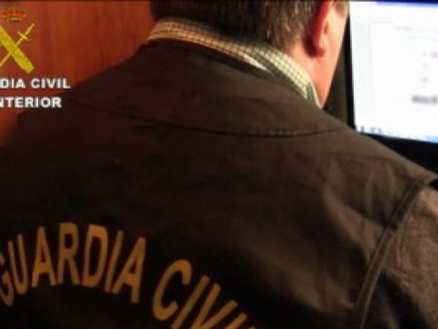 Detenido un jóven por pornografía infantil, acoso y amenazas a menores en internet