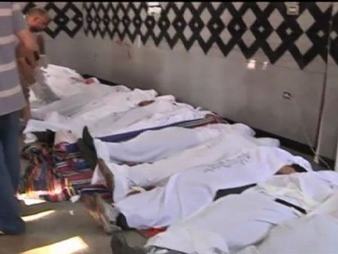 Enfrentamientos entre el ejército y los manifestantes