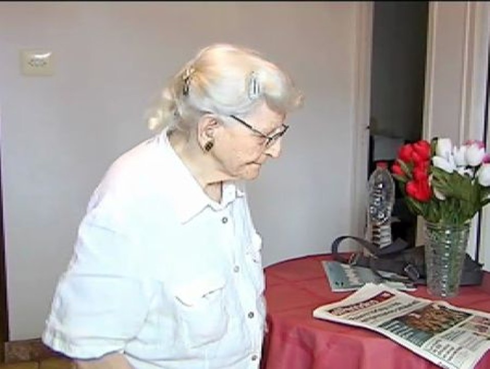 Una mujer de 94 años de edad logra recuperar la mitad de sus ahorros en participaciones preferentes