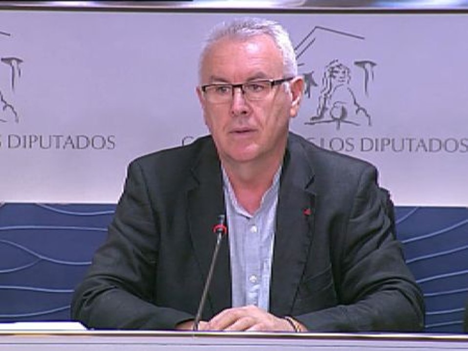 Cayo Lara: "La financiación es un debate abierto permanentemente"