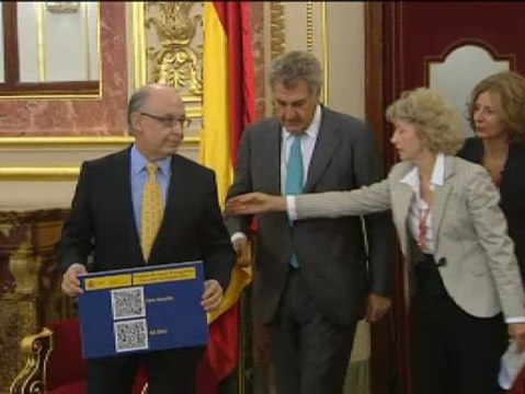 Montoro presenta los presupuestos en el Congreso