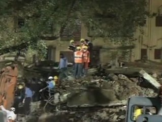 Decenas de muertos en Mumbai tras el derrumbe de un céntrico edificio