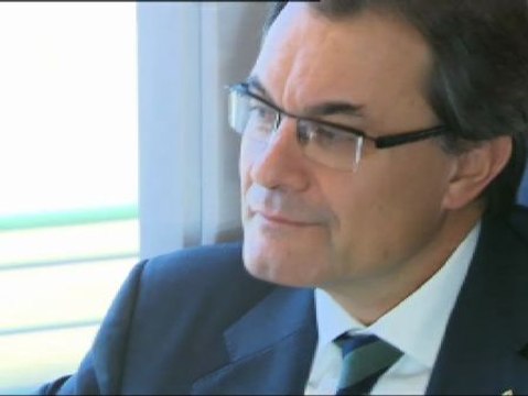 El Gobierno pide serenidad a los catalanes