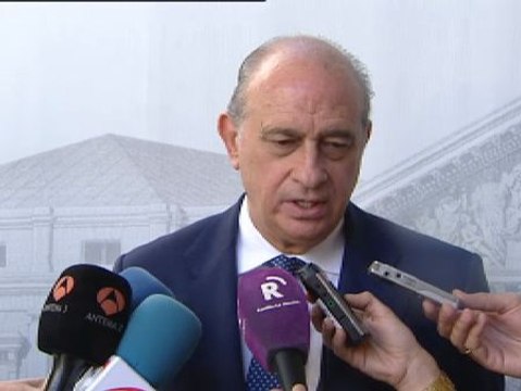 El ministro del Interior: Juntos sumamos y divididos todos perdemos