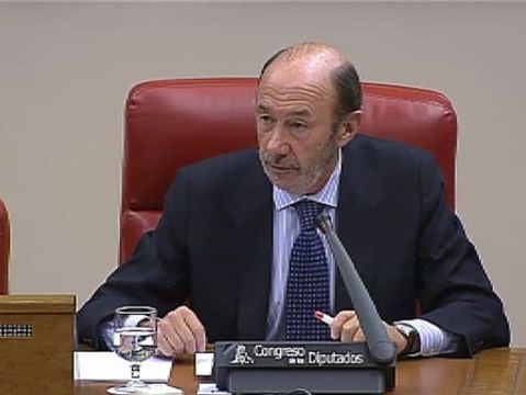 Rubalcaba conoce en el Congreso que la juez Alaya pretende imputar a Chaves y Griñán