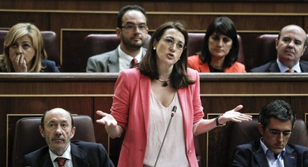 Tải video: El PSOE cree que la reforma de Báñez es una expropiación